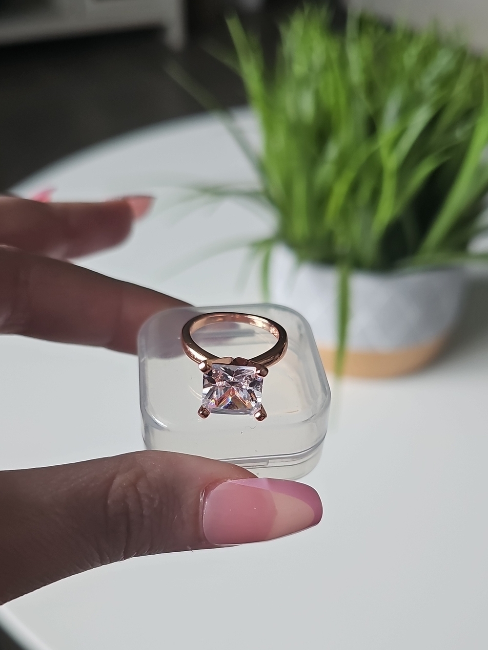 Rose Gold Ring with Square-Cut Gemstone - Elegant Women's Jewelry